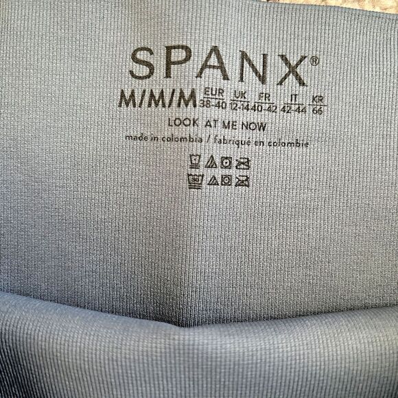 NWT SPANX Look at Me Now Camo Seamless Leggings Womens size Medium - Picture 8 of 12